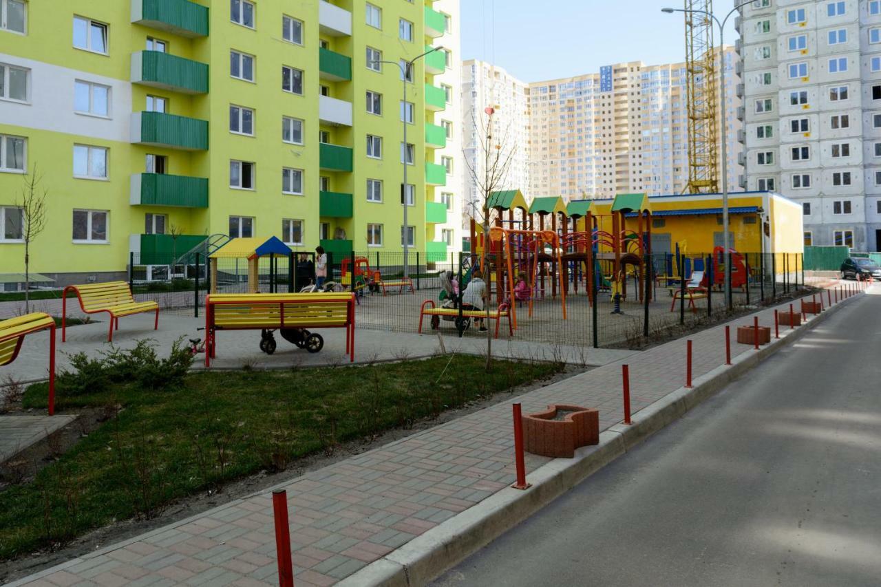 Квартира Подобово На Юлії Здановської, Вднг Kyiv Exterior foto